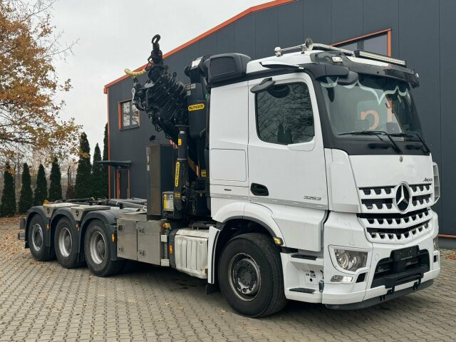 Mercedes-Benz Arocs 3253 8x4 Abrollkipper Kran Palfinger 37002 - Kamion sa hidrauličnom kukom, Kamion sa dizalicom: slika 1 Mercedes-Benz Arocs 3253 8x4 Abrollkipper Kran Palfinger 37002 - Kamion sa hidrauličnom kukom, Kamion sa dizalicom: slika 1
