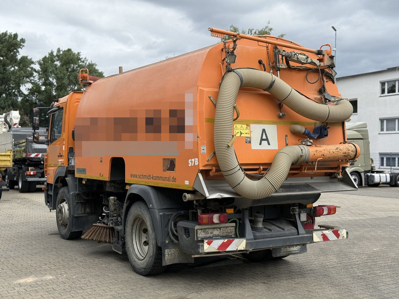 Mercedes-Benz Atego 1324 4x2 Kehrmaschine Schmidt SKF S7B 7 m³ - Autočistilica: slika 5 Mercedes-Benz Atego 1324 4x2 Kehrmaschine Schmidt SKF S7B 7 m³ - Autočistilica: slika 5