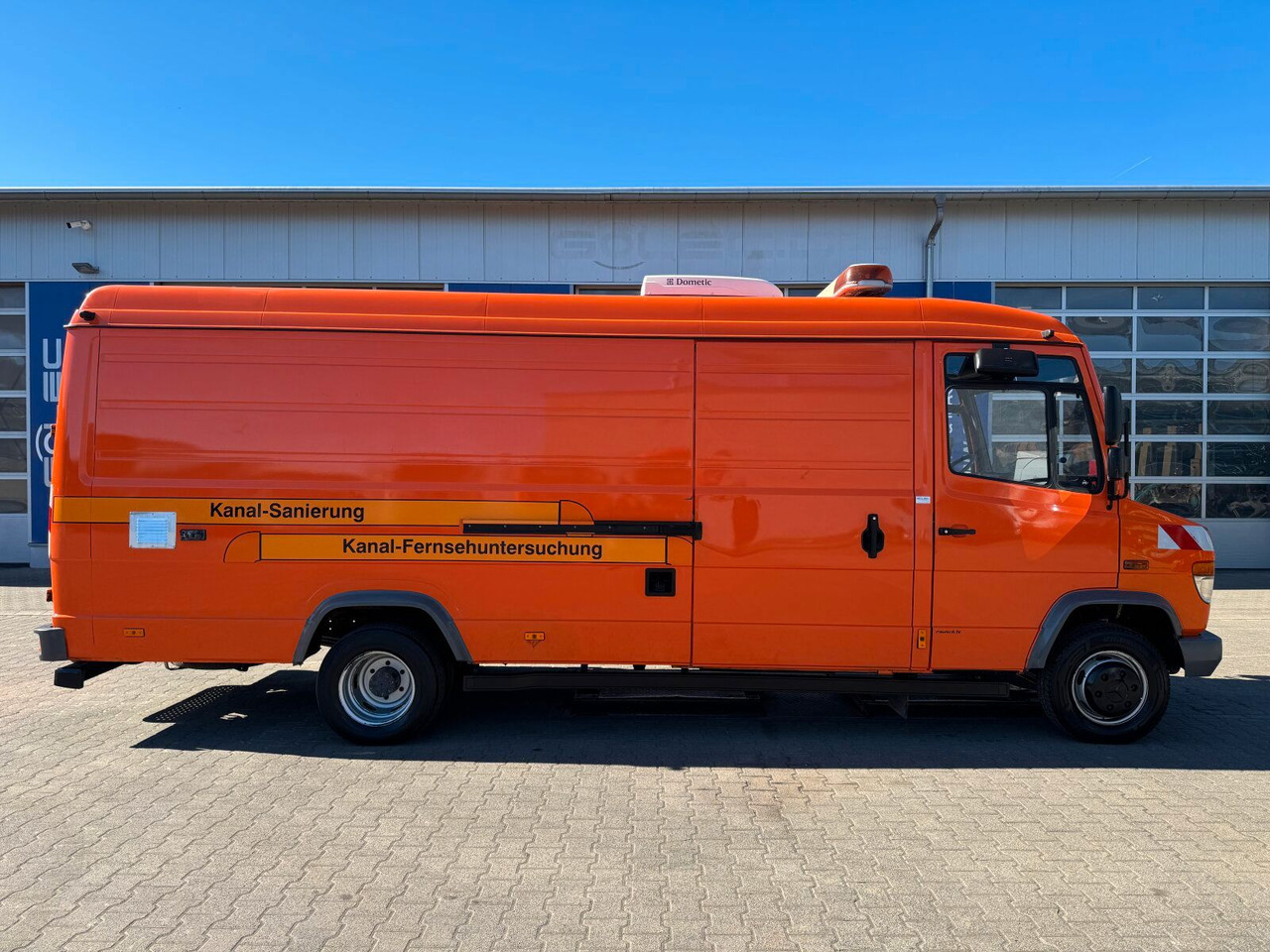 Mercedes-Benz Vario 614D TV Inspektionsanl RCA RAUSCH ELKA 600 - Vakuumska cisterna: slika 3 Mercedes-Benz Vario 614D TV Inspektionsanl RCA RAUSCH ELKA 600 - Vakuumska cisterna: slika 3
