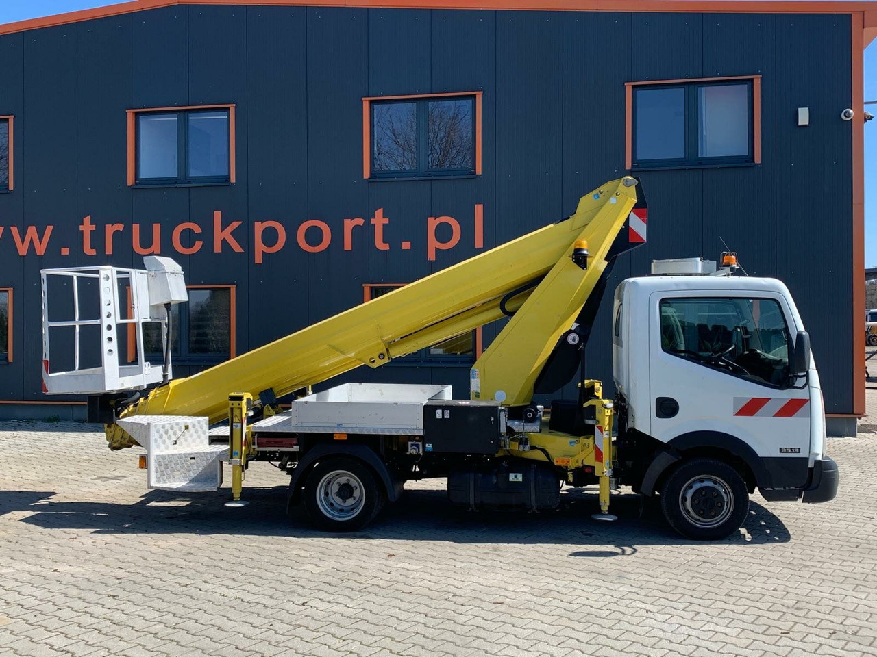 Nissan Cabstar 4x2 Ruthmann Steiger TB 270 - Vazdušna platforma montirana na kamion: slika 5 Nissan Cabstar 4x2 Ruthmann Steiger TB 270 - Vazdušna platforma montirana na kamion: slika 5