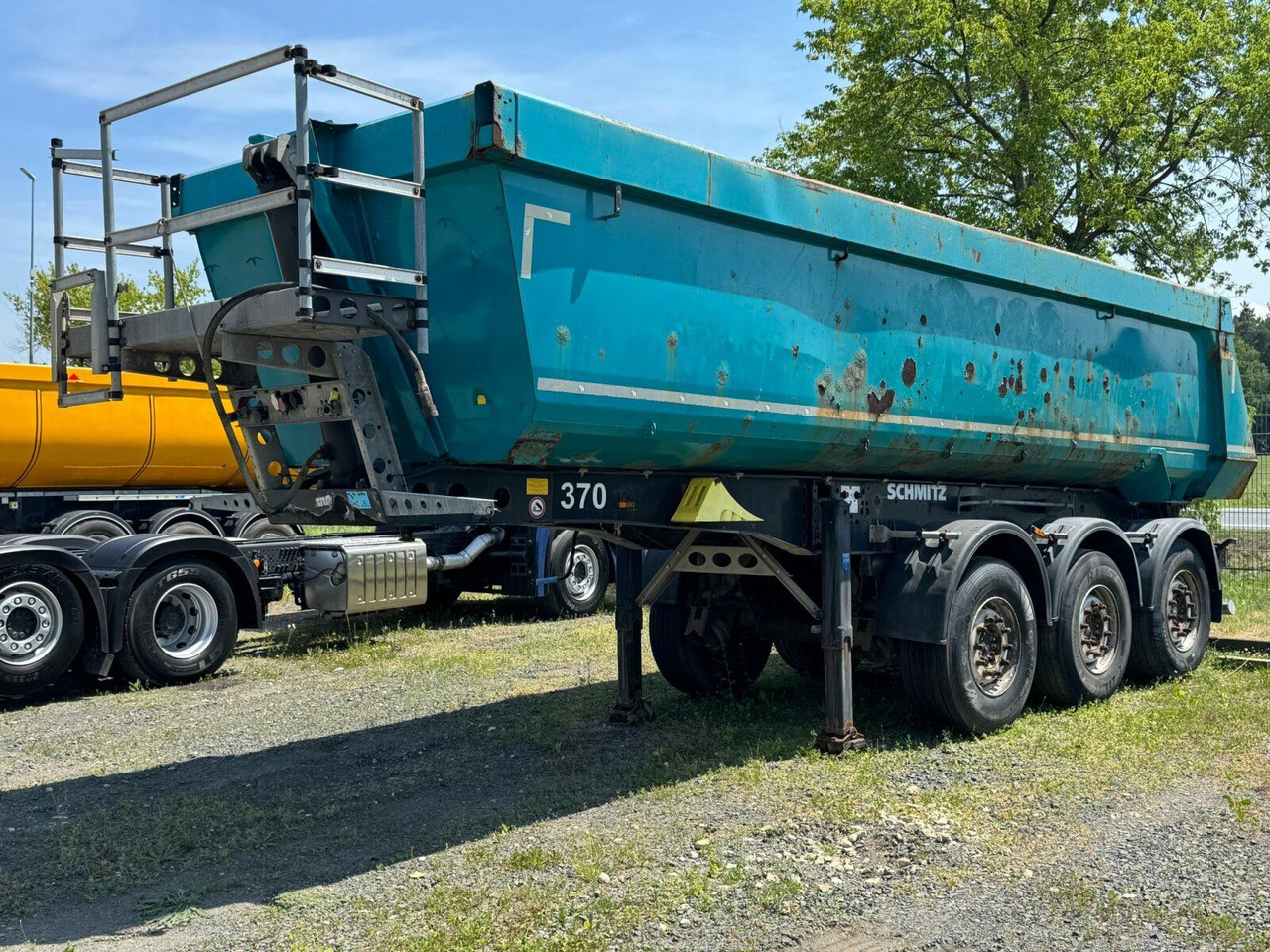 Schmitz Cargobull SKI 24 SL7.2 Kippauflieger 3 Achse - Poluprikolica istovarivača: slika 1 Schmitz Cargobull SKI 24 SL7.2 Kippauflieger 3 Achse - Poluprikolica istovarivača: slika 1