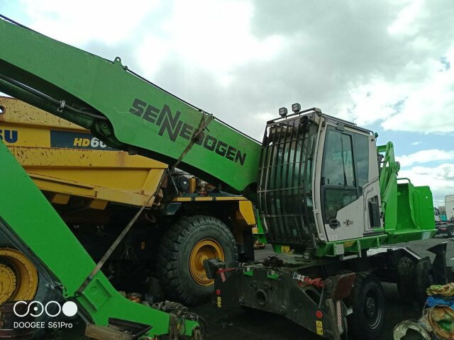 Sennebogen 818-E Umschlagbagger - 83 Ton - mit Greifer - Bager točkaš: slika 1 Sennebogen 818-E Umschlagbagger - 83 Ton - mit Greifer - Bager točkaš: slika 1