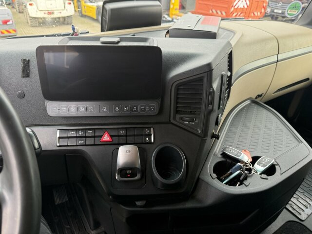 Mercedes-Benz ACTROS 1846 4x4 HAD Eur 6 Kipphydraulik Retarder - Tegljač: slika 3 Mercedes-Benz ACTROS 1846 4x4 HAD Eur 6 Kipphydraulik Retarder - Tegljač: slika 3