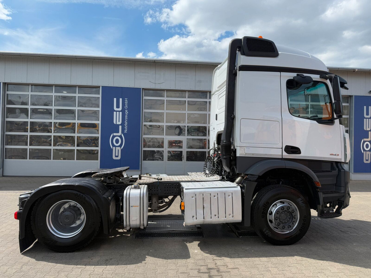 Mercedes-Benz Actros 1843 SZM 4x2 Kipphydraulik - Tegljač: slika 2 Mercedes-Benz Actros 1843 SZM 4x2 Kipphydraulik - Tegljač: slika 2