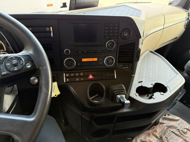 Mercedes-Benz Actros 1845 SZM 4x2 Retarder Kipph. - Tegljač: slika 2 Mercedes-Benz Actros 1845 SZM 4x2 Retarder Kipph. - Tegljač: slika 2