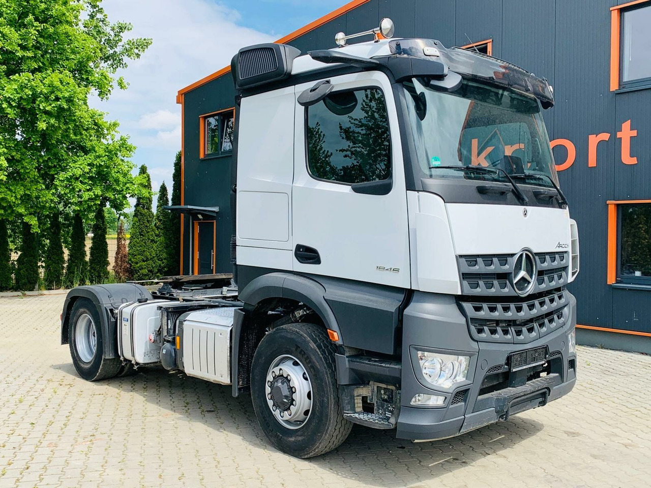 Mercedes-Benz Arocs 1846 LS 4x4 HAD *Kipphyd. Euro6 Blatt/Luft - Tegljač: slika 1 Mercedes-Benz Arocs 1846 LS 4x4 HAD *Kipphyd. Euro6 Blatt/Luft - Tegljač: slika 1
