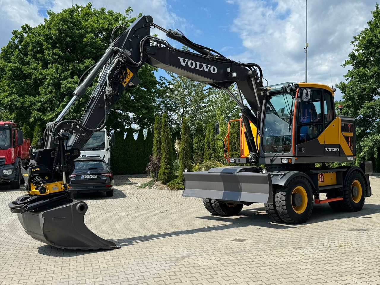 Volvo EWR150E Mobilbagger mit ROTATOR ENCONG EC319 - Bager točkaš: slika 1 Volvo EWR150E Mobilbagger mit ROTATOR ENCONG EC319 - Bager točkaš: slika 1