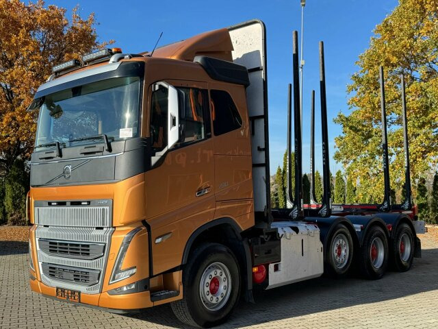 Volvo FH16 750 8X4 Holztransport Alukar TOP! Volvo FH16 750 8X4 Holztransport Alukar TOP!: slika 8 Volvo FH16 750 8X4 Holztransport Alukar TOP! Volvo FH16 750 8X4 Holztransport Alukar TOP!: slika 8