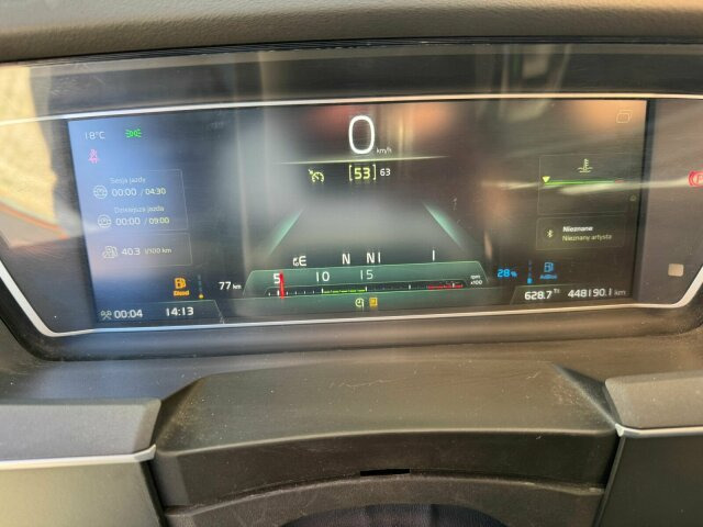 Volvo FH16 750 8X4 Holztransport Alukar TOP! Volvo FH16 750 8X4 Holztransport Alukar TOP!: slika 15 Volvo FH16 750 8X4 Holztransport Alukar TOP! Volvo FH16 750 8X4 Holztransport Alukar TOP!: slika 15