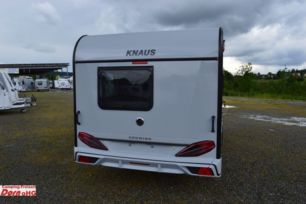 Knaus Südwind 420 QD 60 YEARS Kühlschrank 142l - Kamp prikolica: slika 3 Knaus Südwind 420 QD 60 YEARS Kühlschrank 142l - Kamp prikolica: slika 3