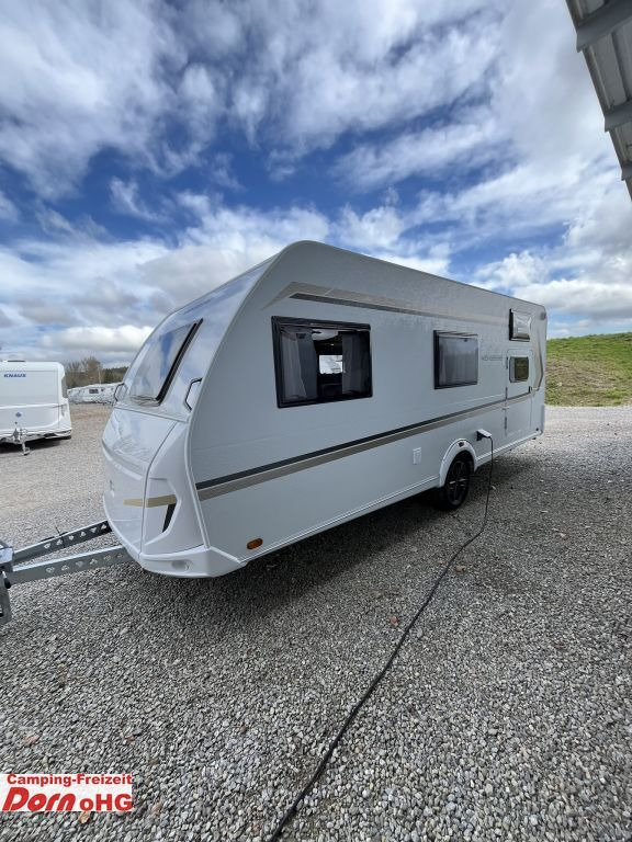 Weinsberg CaraOne 550 QDK Deckenschränke Weinsberg CaraOne 550 QDK Deckenschränke - Kamp prikolica: slika 5 Weinsberg CaraOne 550 QDK Deckenschränke Weinsberg CaraOne 550 QDK Deckenschränke - Kamp prikolica: slika 5