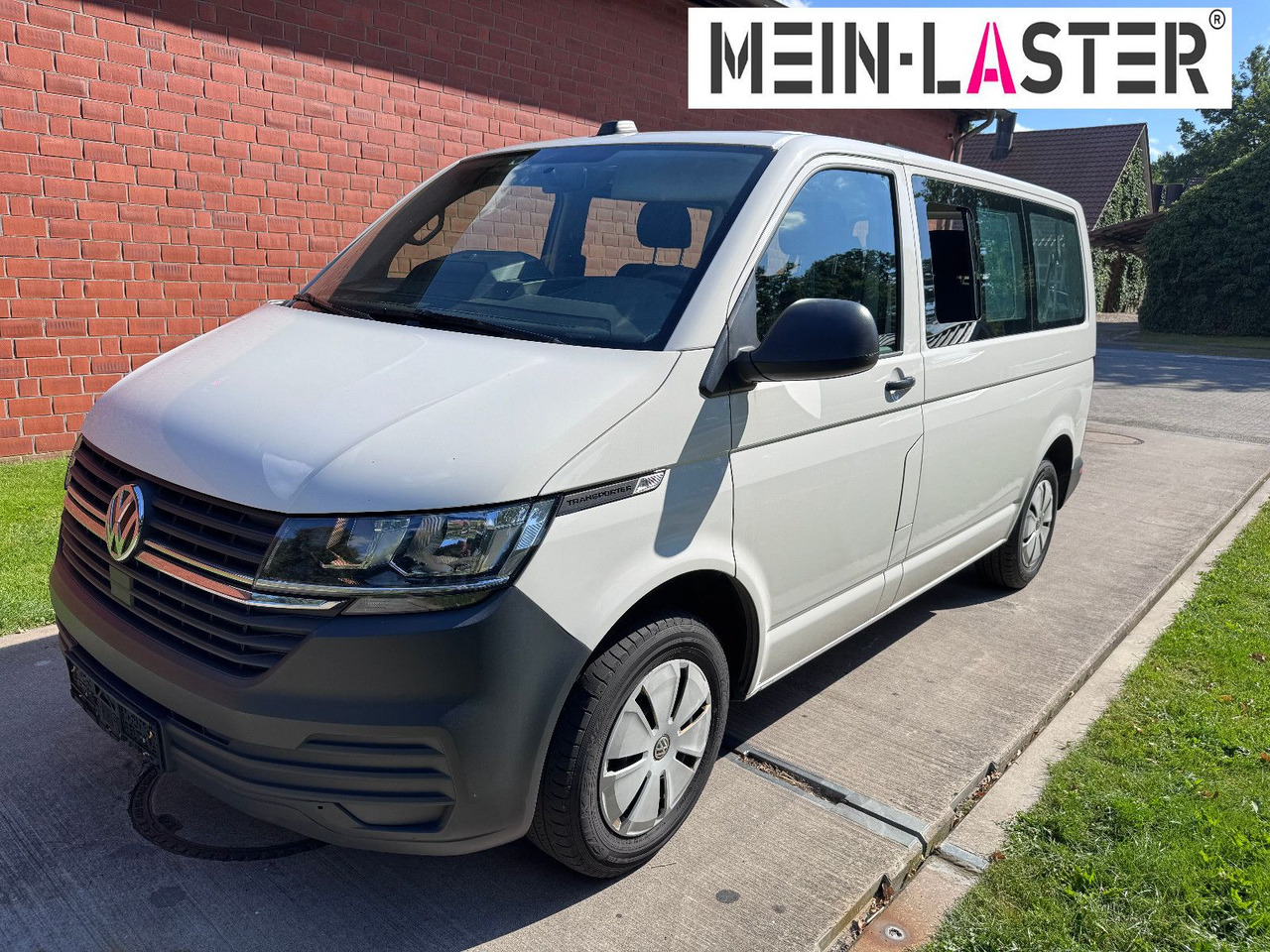 Volkswagen T6 2.0 tdi Standheizung Navigation AHK TÜV 5-27 - Putnički kombi: slika 2 Volkswagen T6 2.0 tdi Standheizung Navigation AHK TÜV 5-27 - Putnički kombi: slika 2