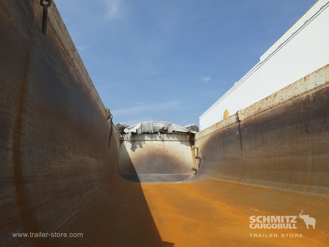SCHMITZ Tipper Steel half pipe body 24m³ - Poluprikolica istovarivača: slika 3 SCHMITZ Tipper Steel half pipe body 24m³ - Poluprikolica istovarivača: slika 3