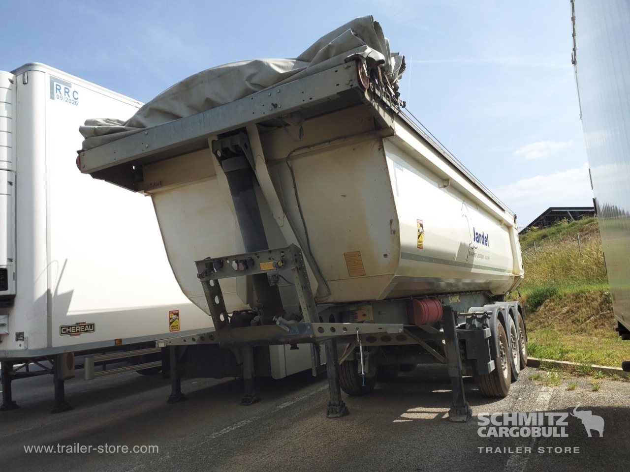 SCHMITZ Tipper Steel half pipe body 26m³ - Poluprikolica istovarivača: slika 3 SCHMITZ Tipper Steel half pipe body 26m³ - Poluprikolica istovarivača: slika 3