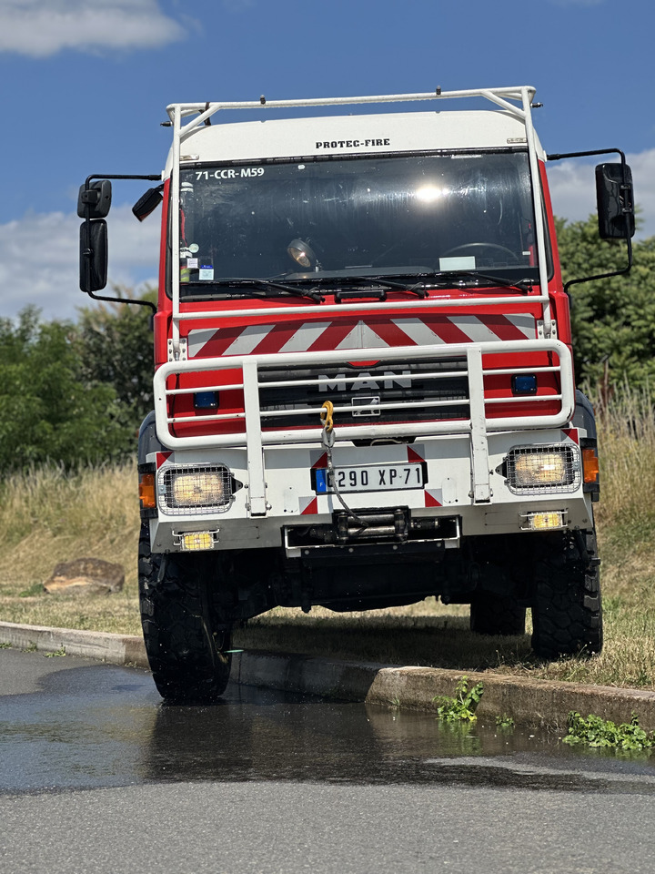 SHACMAN LE. 18-220 - Kamion cisterna: slika 2 SHACMAN LE. 18-220 - Kamion cisterna: slika 2