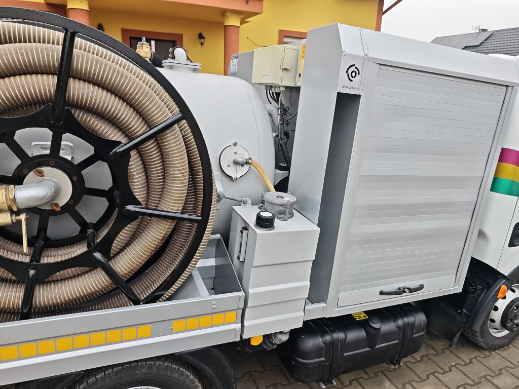 Vakuumska cisterna Renault Maxity Kanalreiniger Hydrocureur Saugwagen: slika 31 Vakuumska cisterna Renault Maxity Kanalreiniger Hydrocureur Saugwagen: slika 31