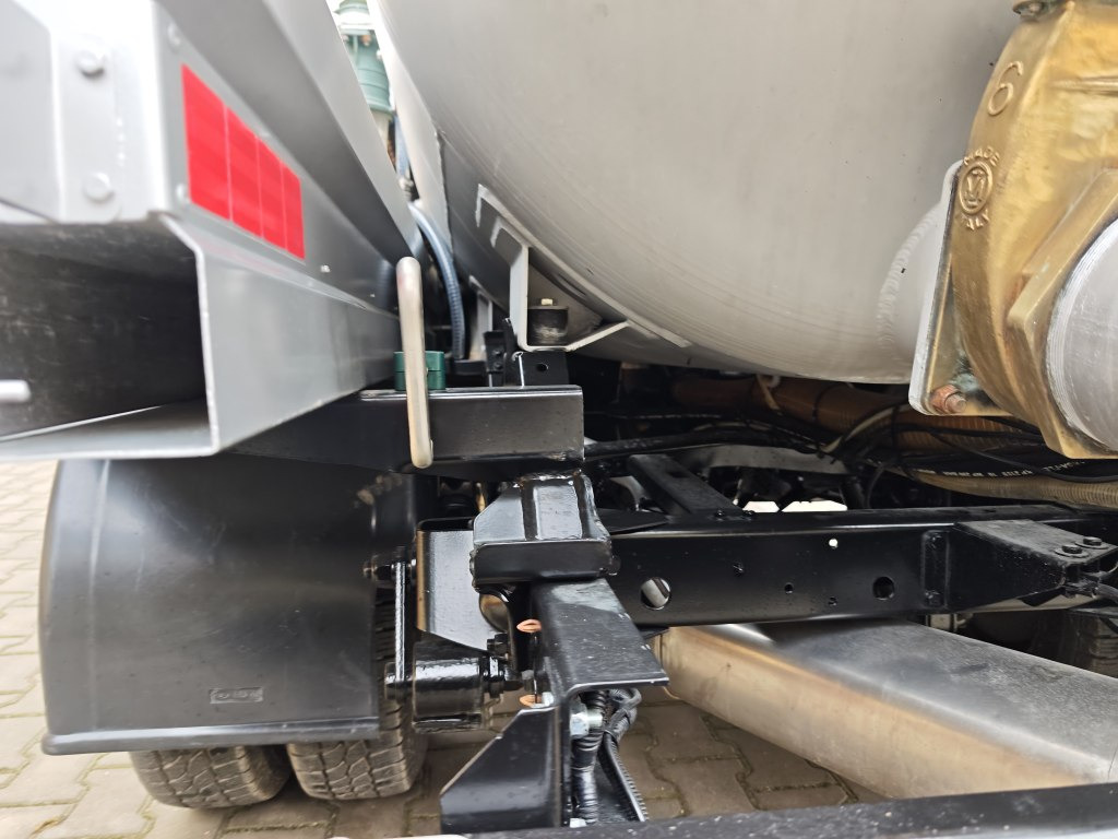 Vakuumska cisterna Renault Maxity Kanalreiniger Hydrocureur Saugwagen: slika 47 Vakuumska cisterna Renault Maxity Kanalreiniger Hydrocureur Saugwagen: slika 47