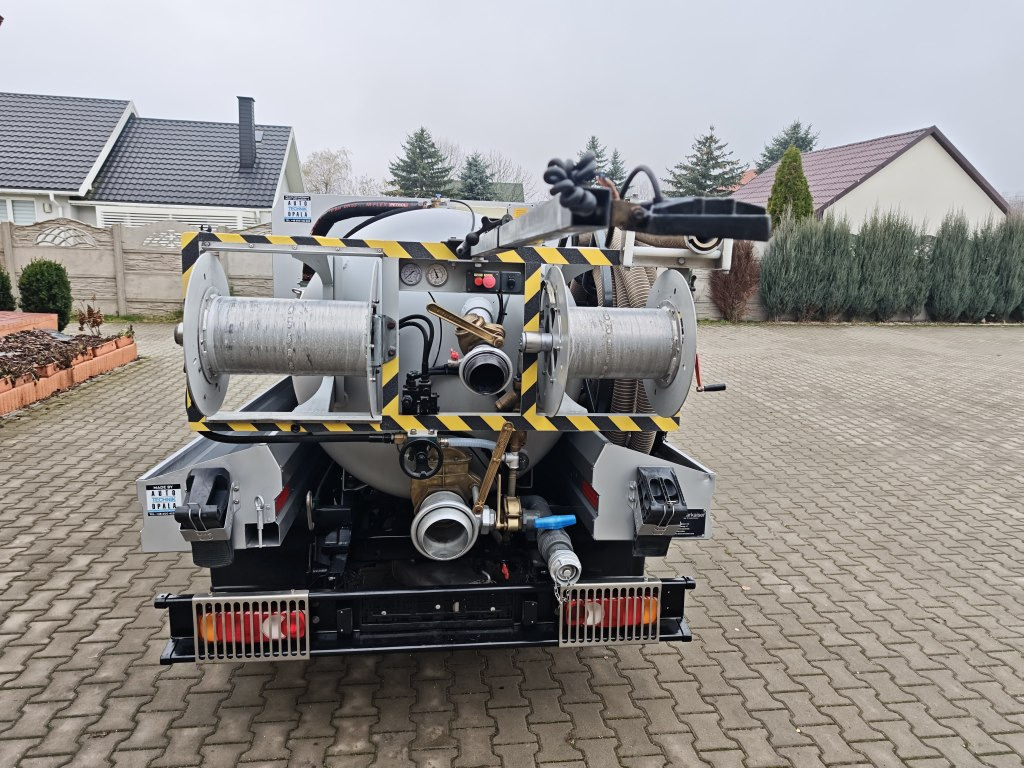 Vakuumska cisterna Renault Maxity Kanalreiniger Hydrocureur Saugwagen: slika 38 Vakuumska cisterna Renault Maxity Kanalreiniger Hydrocureur Saugwagen: slika 38