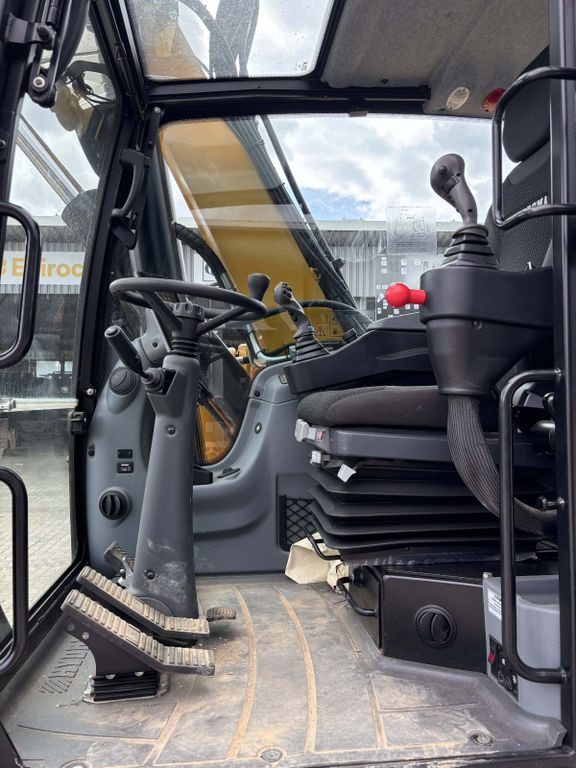 Hydrema MX17G Hydrema MX17G - Bager točkaš: slika 5 Hydrema MX17G Hydrema MX17G - Bager točkaš: slika 5