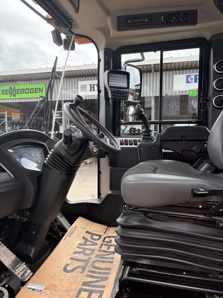 Hyundai HL975 - Utovarivač točkaš: slika 5 Hyundai HL975 - Utovarivač točkaš: slika 5