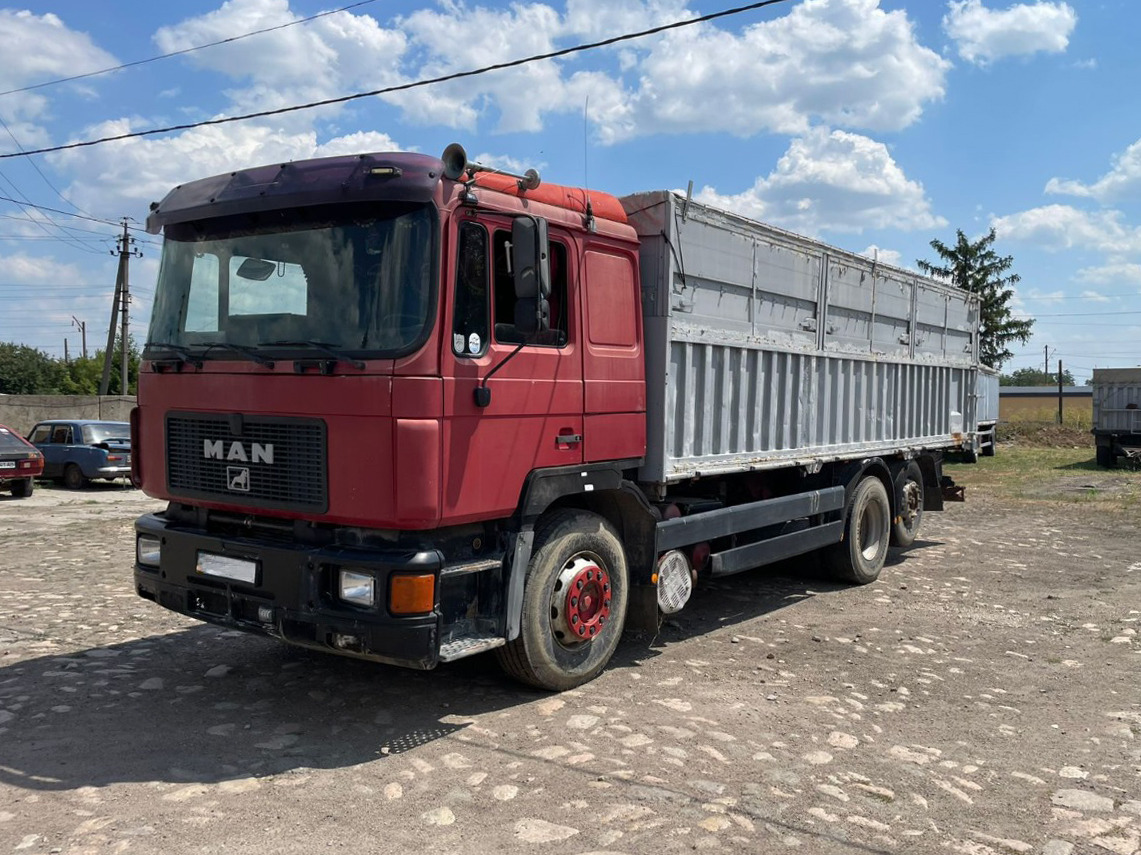 MAN 25.422 - Kamion sa tovarnim sandukom: slika 2 MAN 25.422 - Kamion sa tovarnim sandukom: slika 2