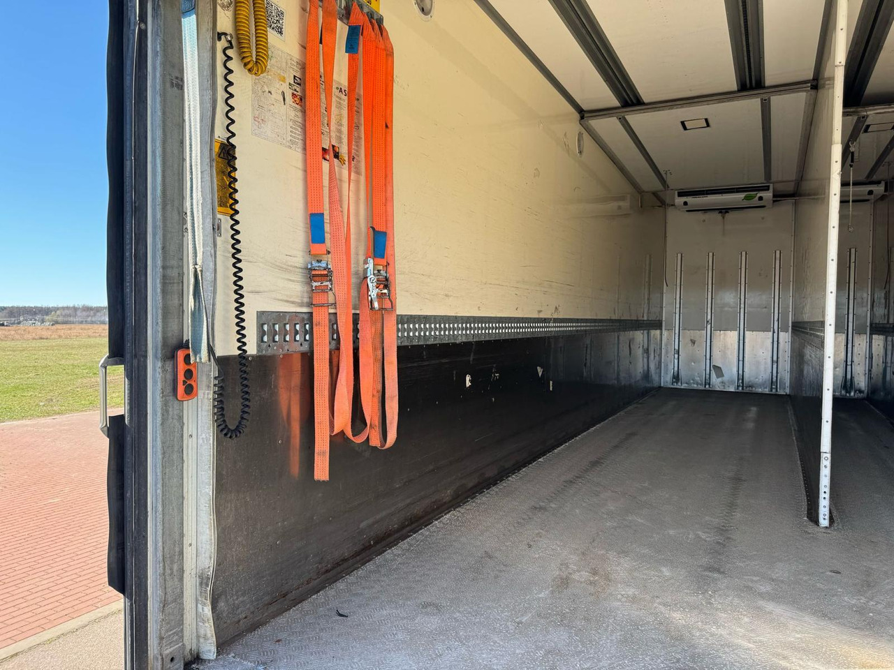 Izotermički kamion SCANIA G400: slika 14 Izotermički kamion SCANIA G400: slika 14