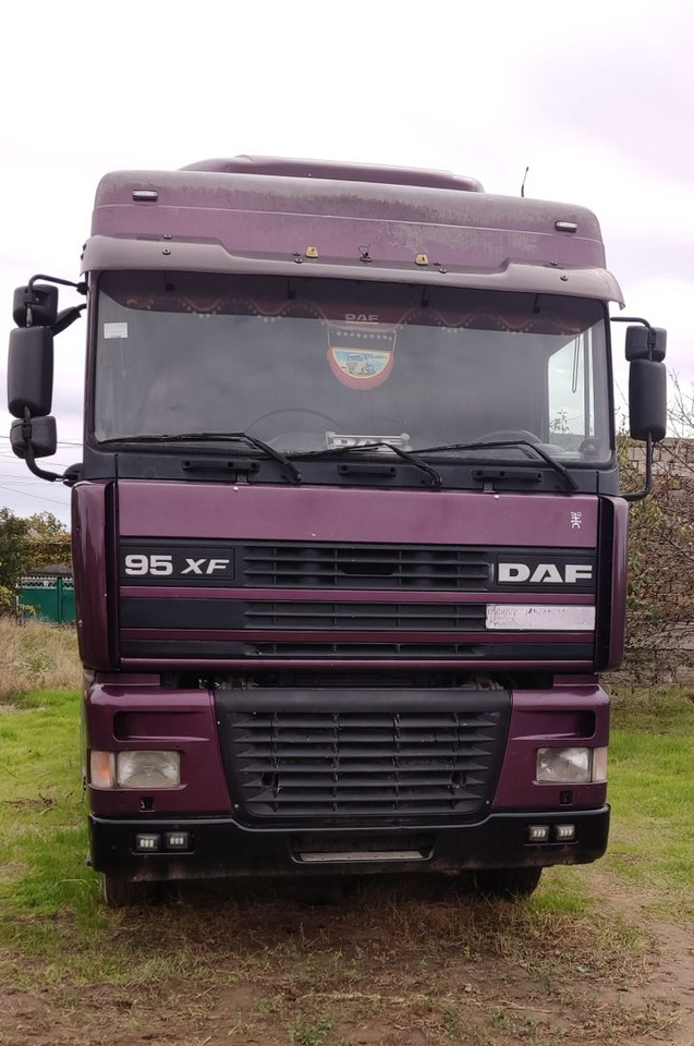 DAF 95XF380 - Tegljač: slika 2 DAF 95XF380 - Tegljač: slika 2