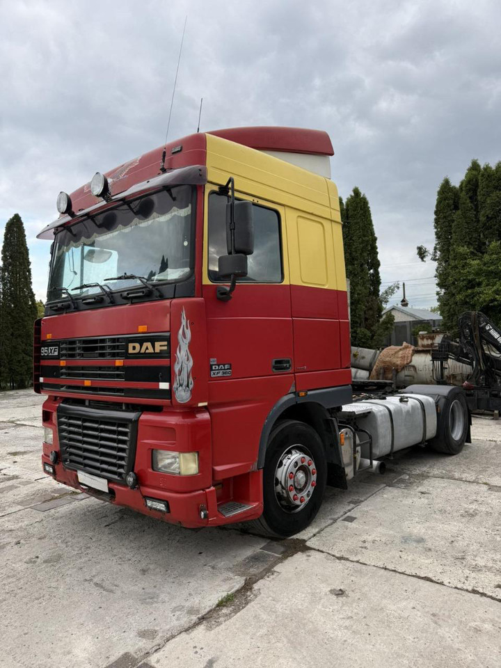 DAF XF 95.380 - Tegljač: slika 1 DAF XF 95.380 - Tegljač: slika 1