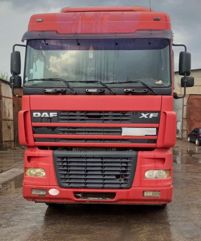 DAF XF 95.430 - Tegljač: slika 1 DAF XF 95.430 - Tegljač: slika 1