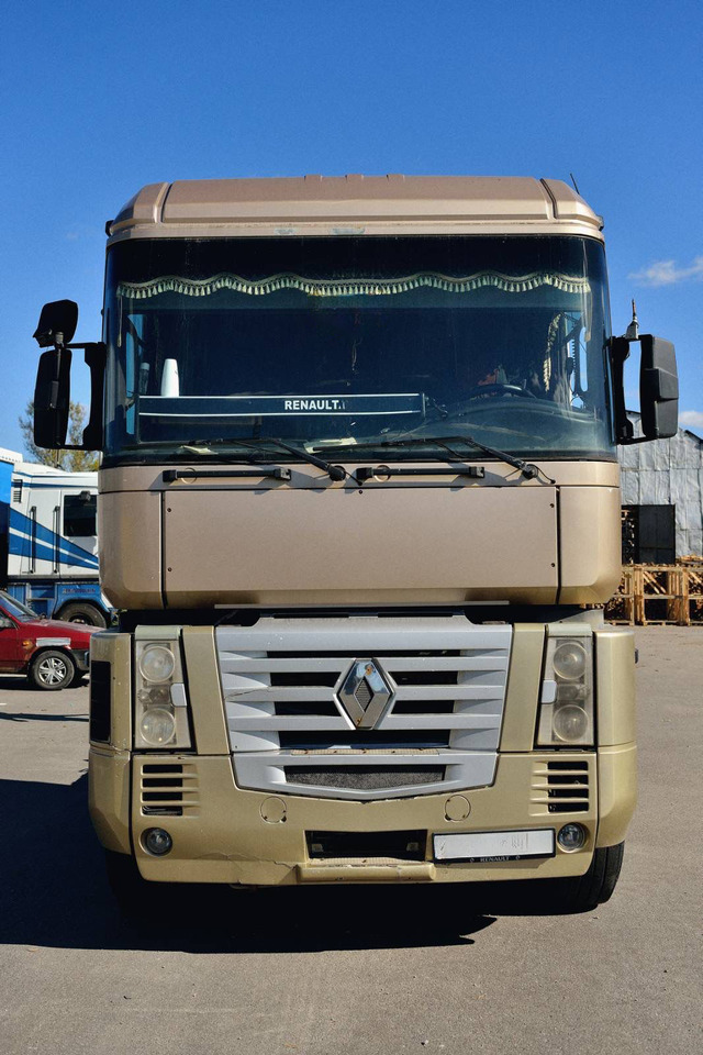 RENAULT Magnum 440 - Tegljač: slika 2 RENAULT Magnum 440 - Tegljač: slika 2