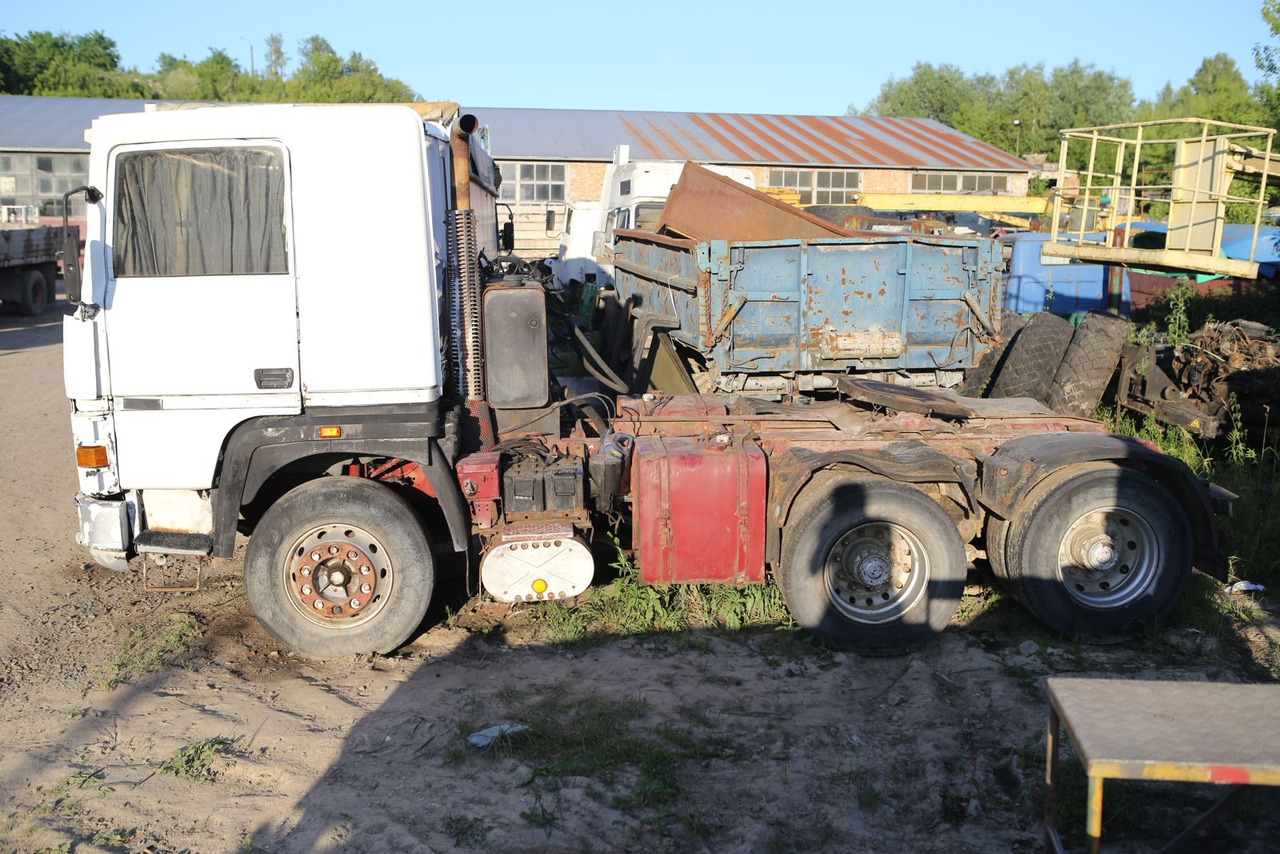 RENAULT Major 6x4 - Tegljač: slika 4 RENAULT Major 6x4 - Tegljač: slika 4