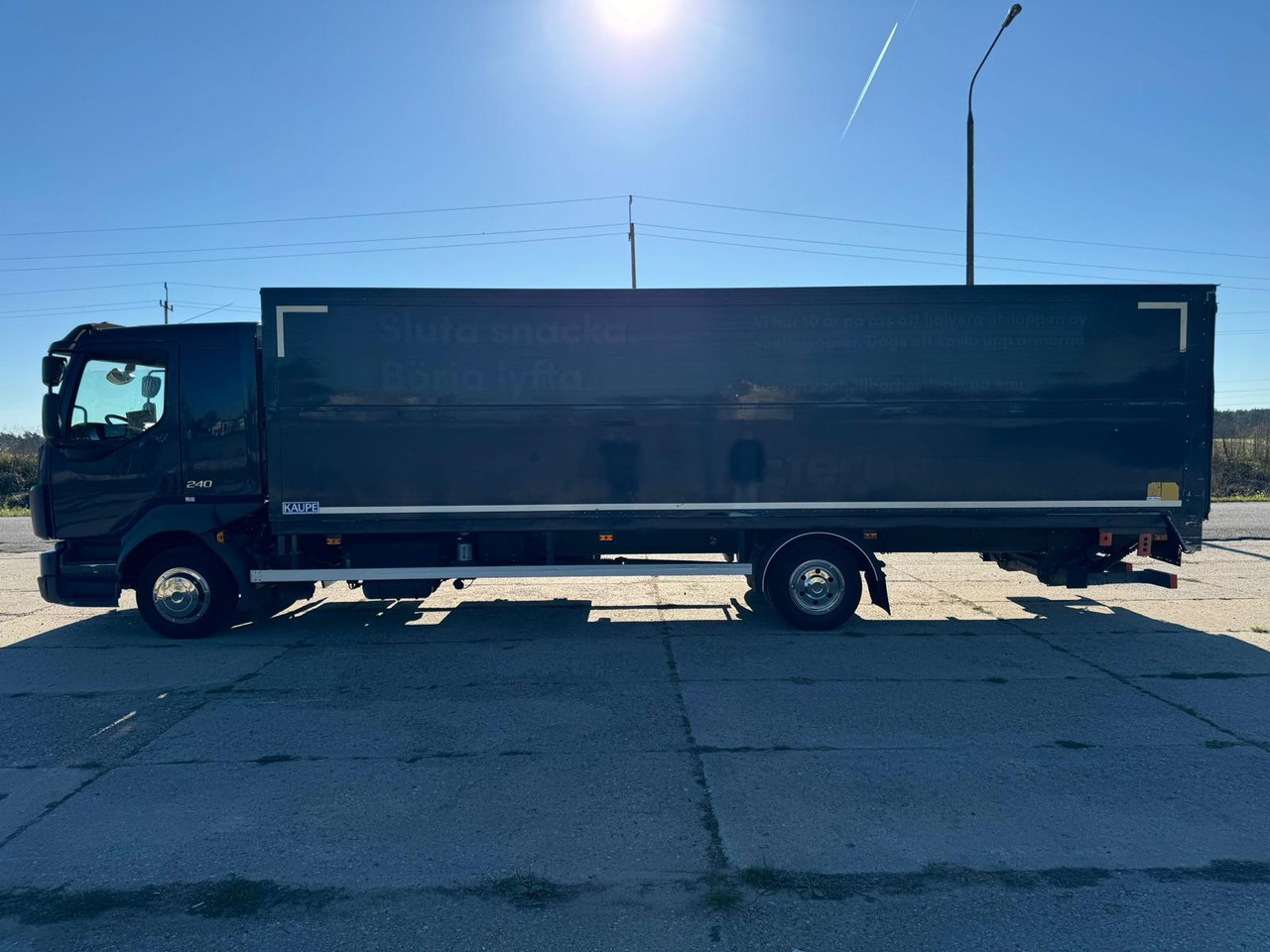 VOLVO FL 240 - Kamion sa zatvorenim sandukom: slika 5 VOLVO FL 240 - Kamion sa zatvorenim sandukom: slika 5