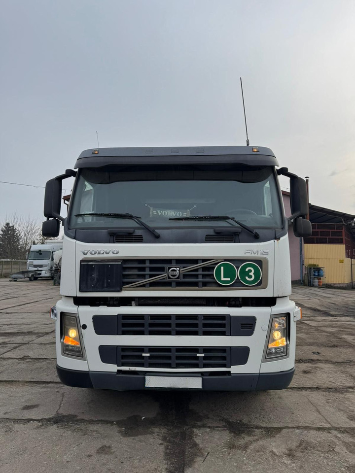 VOLVO FM12.380 - Kamion cisterna: slika 2 VOLVO FM12.380 - Kamion cisterna: slika 2