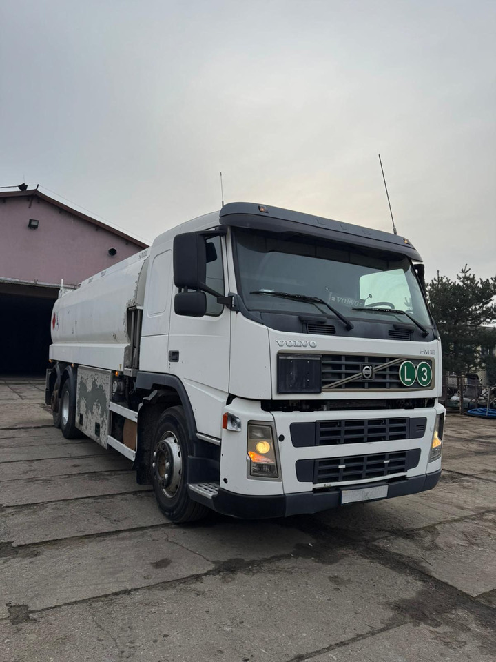VOLVO FM12.380 - Kamion cisterna: slika 1 VOLVO FM12.380 - Kamion cisterna: slika 1