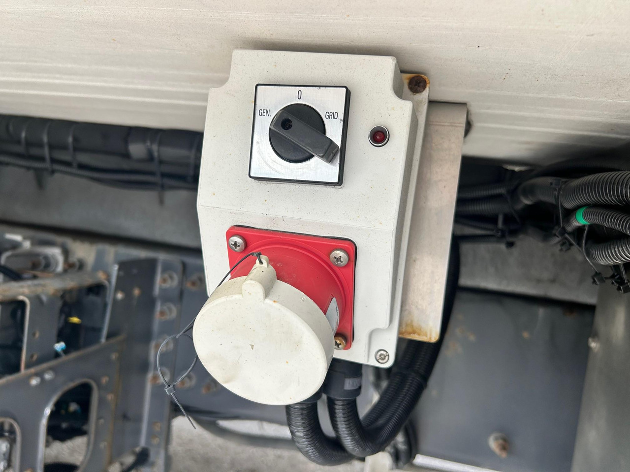 Hladnjača VOLVO FM330: slika 13 Hladnjača VOLVO FM330: slika 13