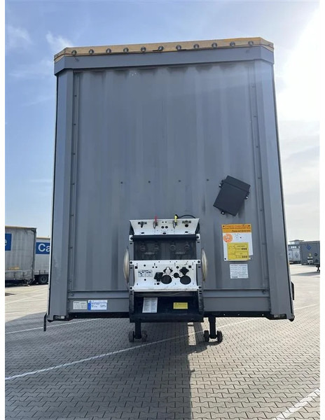 Krone 100x 2015 XL MEGA P400 HUCKEPACK - Poluprikolica sa zatvorenim sandukom: slika 3 Krone 100x 2015 XL MEGA P400 HUCKEPACK - Poluprikolica sa zatvorenim sandukom: slika 3