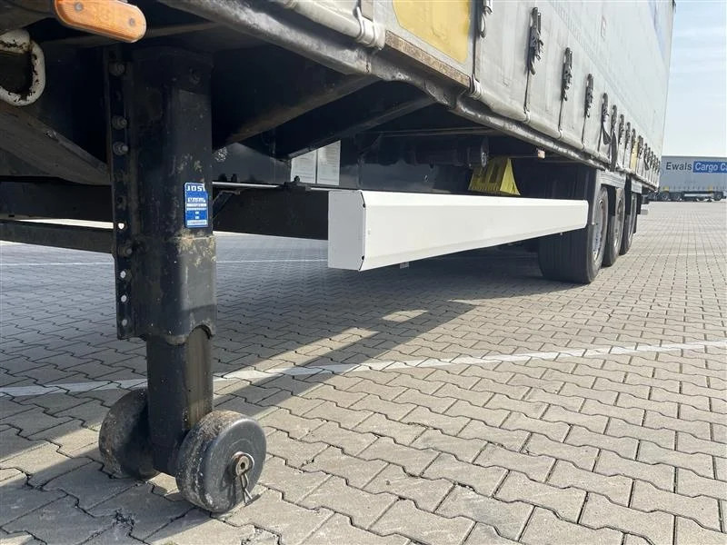 Krone 100x 2015 XL MEGA P400 HUCKEPACK - Poluprikolica sa zatvorenim sandukom: slika 5 Krone 100x 2015 XL MEGA P400 HUCKEPACK - Poluprikolica sa zatvorenim sandukom: slika 5