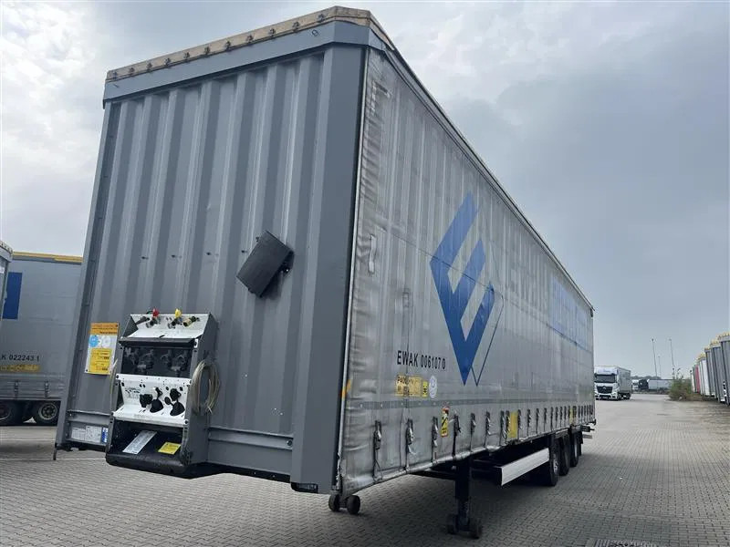 Krone 2016 XLS MEGA P400 HUCKEPACK - Poluprikolica sa zatvorenim sandukom: slika 3 Krone 2016 XLS MEGA P400 HUCKEPACK - Poluprikolica sa zatvorenim sandukom: slika 3