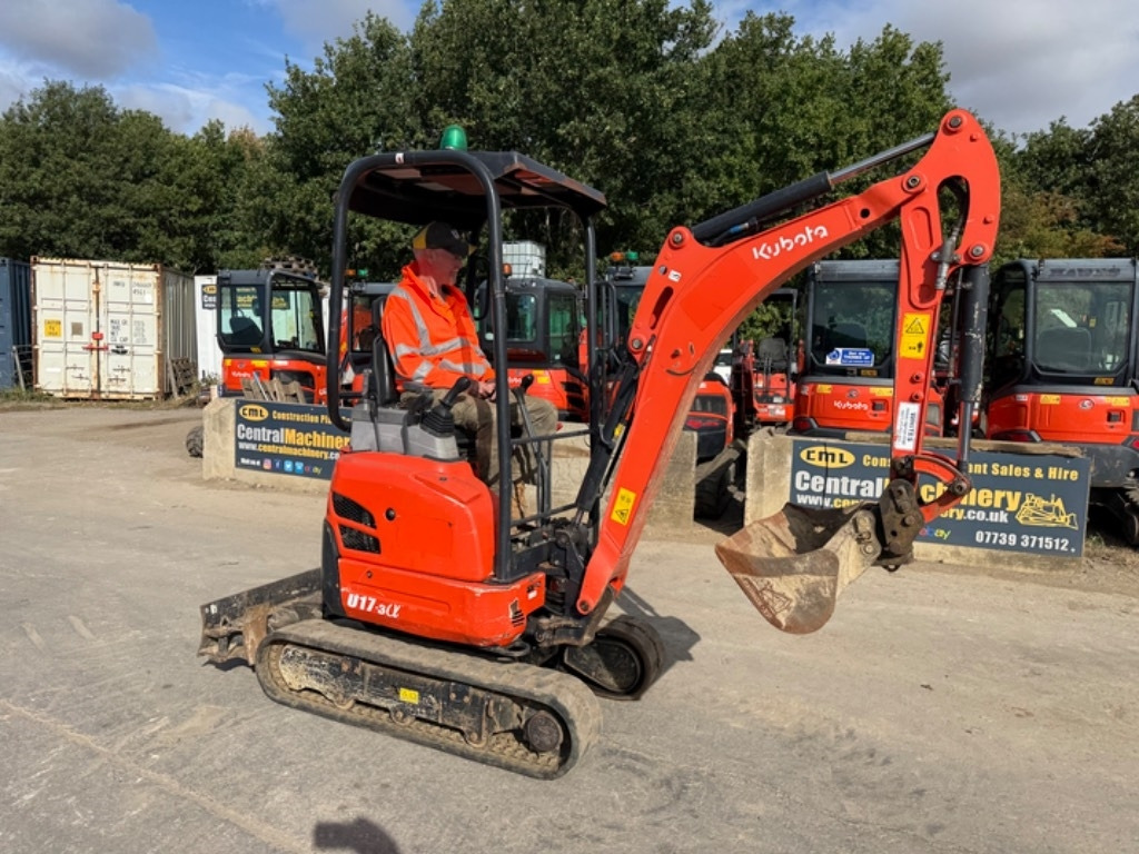 Kubota U 17-3 - Mini bager: slika 2 Kubota U 17-3 - Mini bager: slika 2