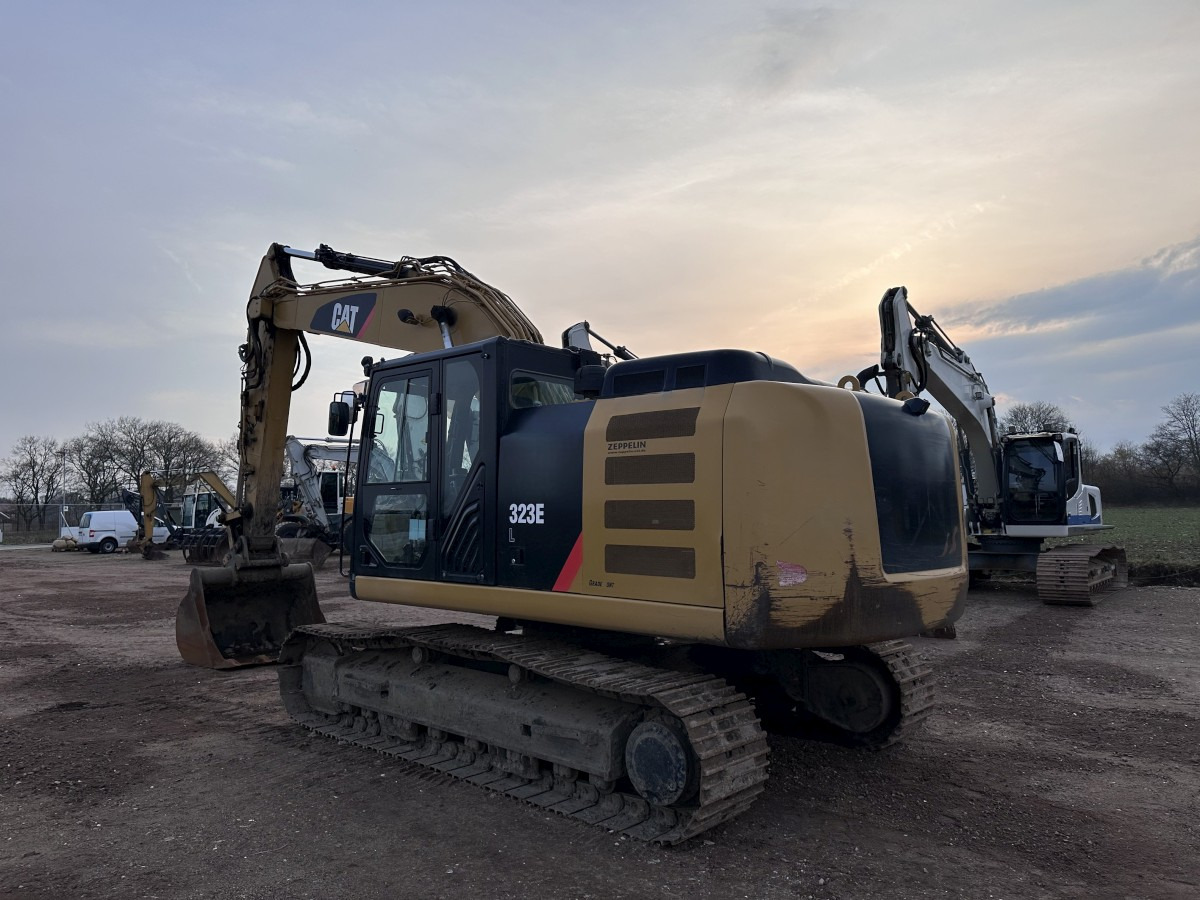CATERPILLAR 323 EL Deutsche Maschine! Top !!! - Bager guseničar: slika 3 CATERPILLAR 323 EL Deutsche Maschine! Top !!! - Bager guseničar: slika 3