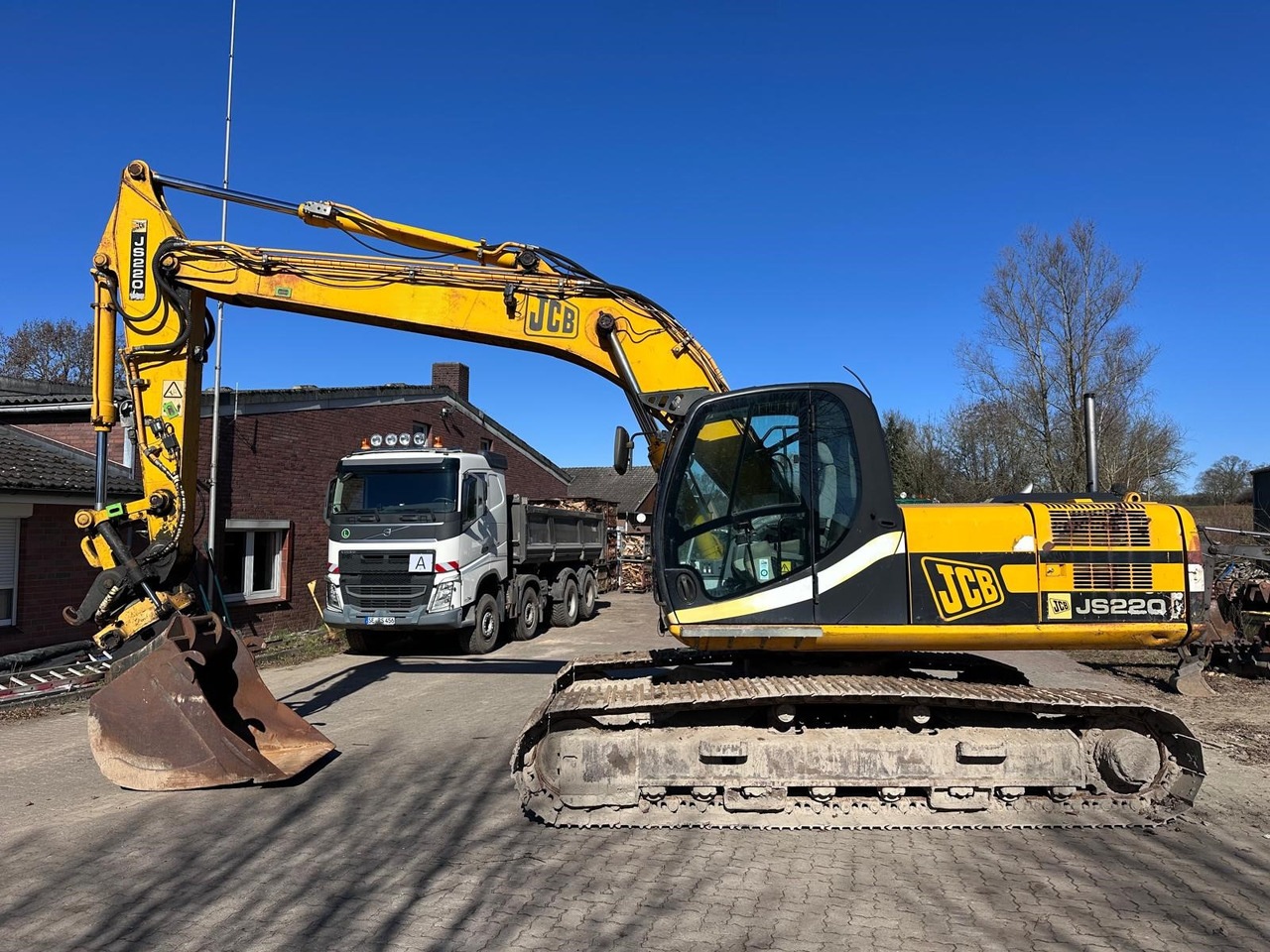 JCB JS 220 LC ISUZU Turbo 175 Hp Rototilt Klima - Bager guseničar: slika 2 JCB JS 220 LC ISUZU Turbo 175 Hp Rototilt Klima - Bager guseničar: slika 2