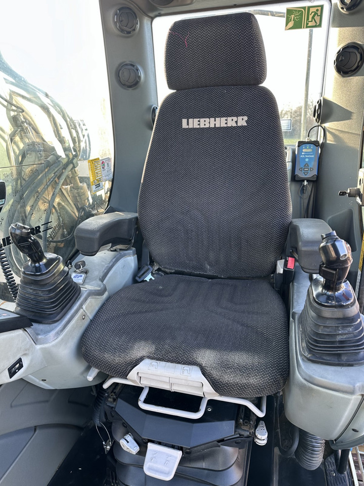 LIEBHERR R 924 LC Top Zustand !!! Kein 914- 916- 920- 926 - Bager guseničar: slika 3 LIEBHERR R 924 LC Top Zustand !!! Kein 914- 916- 920- 926 - Bager guseničar: slika 3