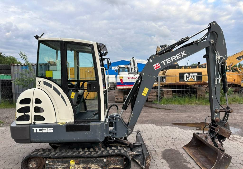 Terex TC 35 mit 3 Löffel - Mini bager: slika 2 Terex TC 35 mit 3 Löffel - Mini bager: slika 2