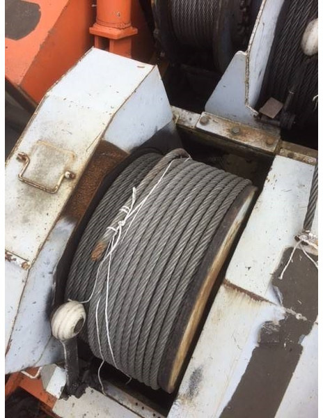 Kran guseničar Hitachi KH 230-3: slika 14