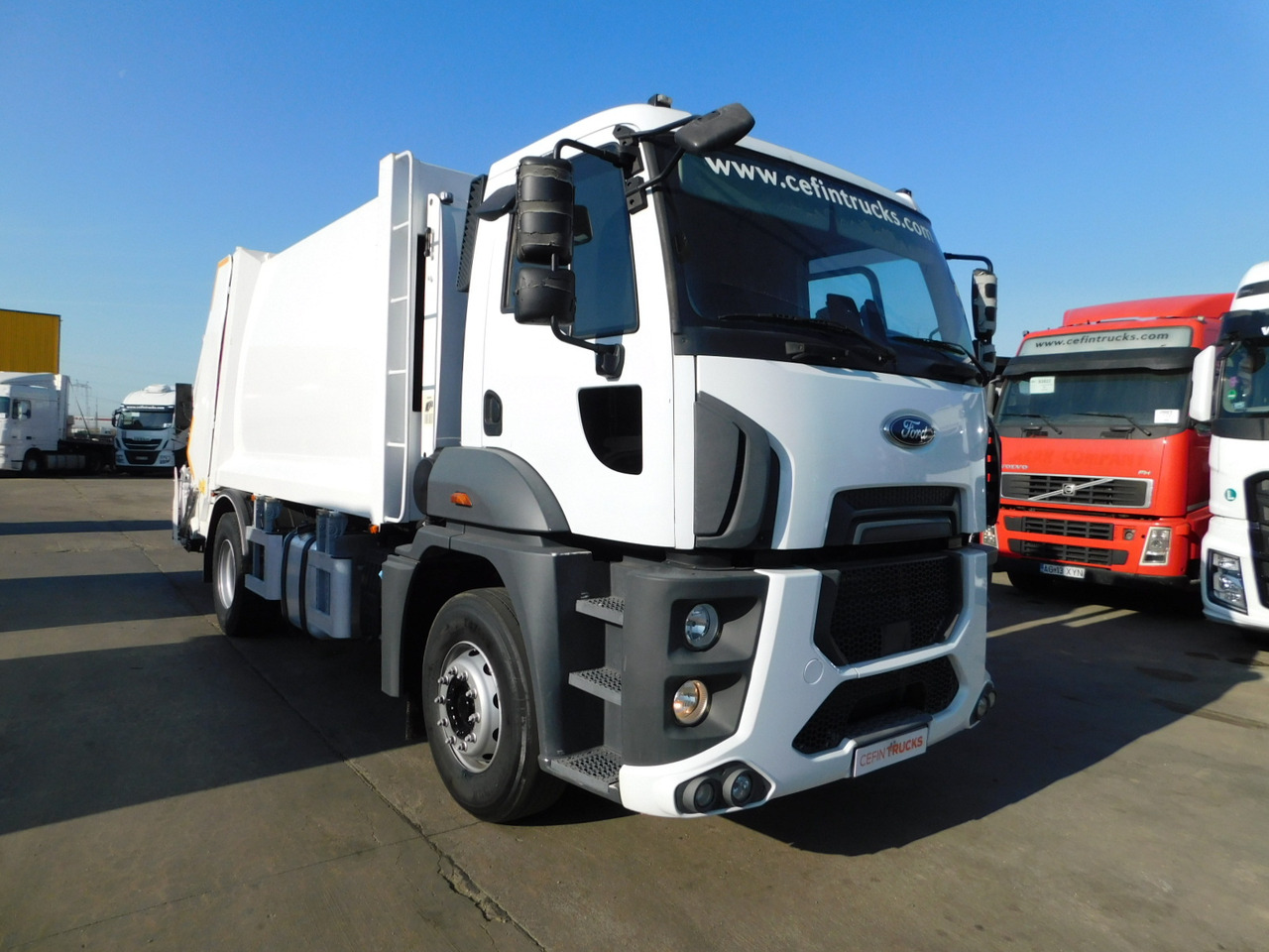 Ford 1833 4x2 dcab e6 9seso14409 - Kamion za smeće: slika 2 Ford 1833 4x2 dcab e6 9seso14409 - Kamion za smeće: slika 2