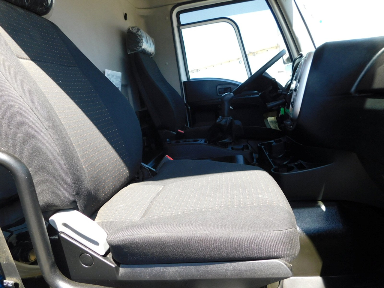 Ford 4142d 8x4 dcab e6 16s2230 - Istovarivač: slika 5 Ford 4142d 8x4 dcab e6 16s2230 - Istovarivač: slika 5