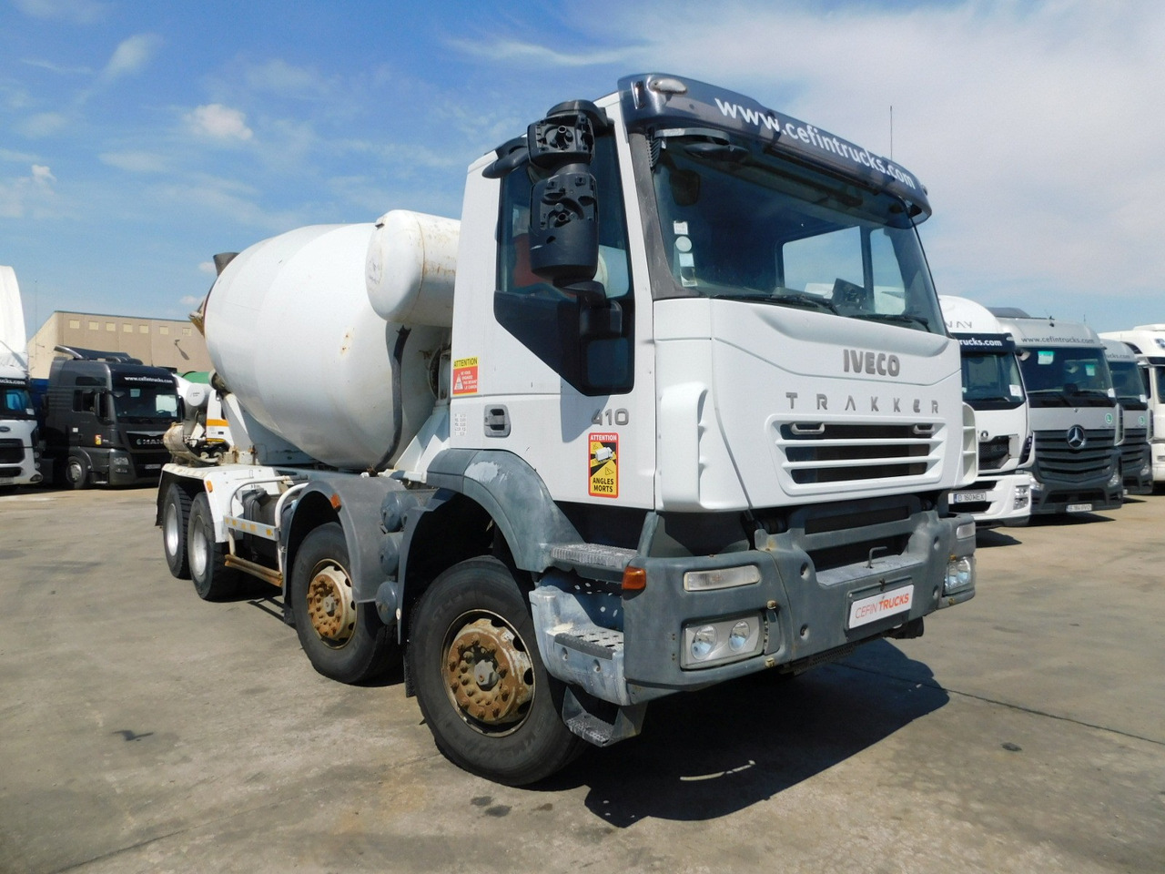 Iveco Trakker ad340t41b - Mikser za beton: slika 2 Iveco Trakker ad340t41b - Mikser za beton: slika 2