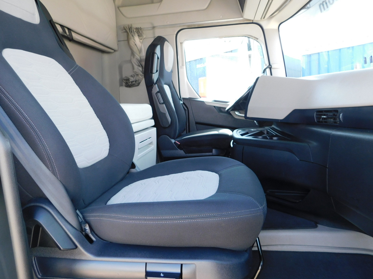 Ford F max 4x2 scab e6 12s2620 - Tegljač: slika 5 Ford F max 4x2 scab e6 12s2620 - Tegljač: slika 5