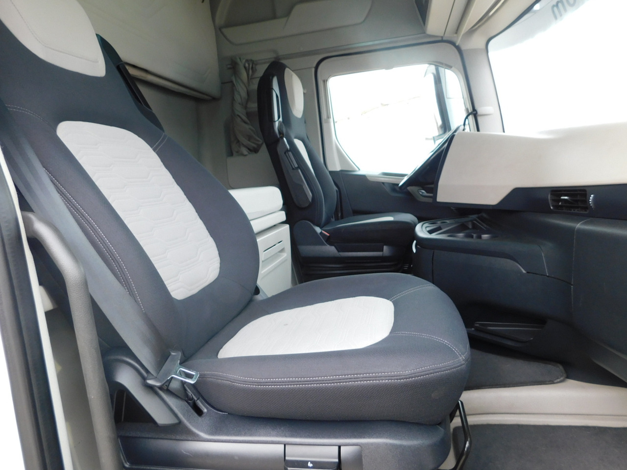 Ford F max 4x2 scab e6 12s2620 - Tegljač: slika 5 Ford F max 4x2 scab e6 12s2620 - Tegljač: slika 5