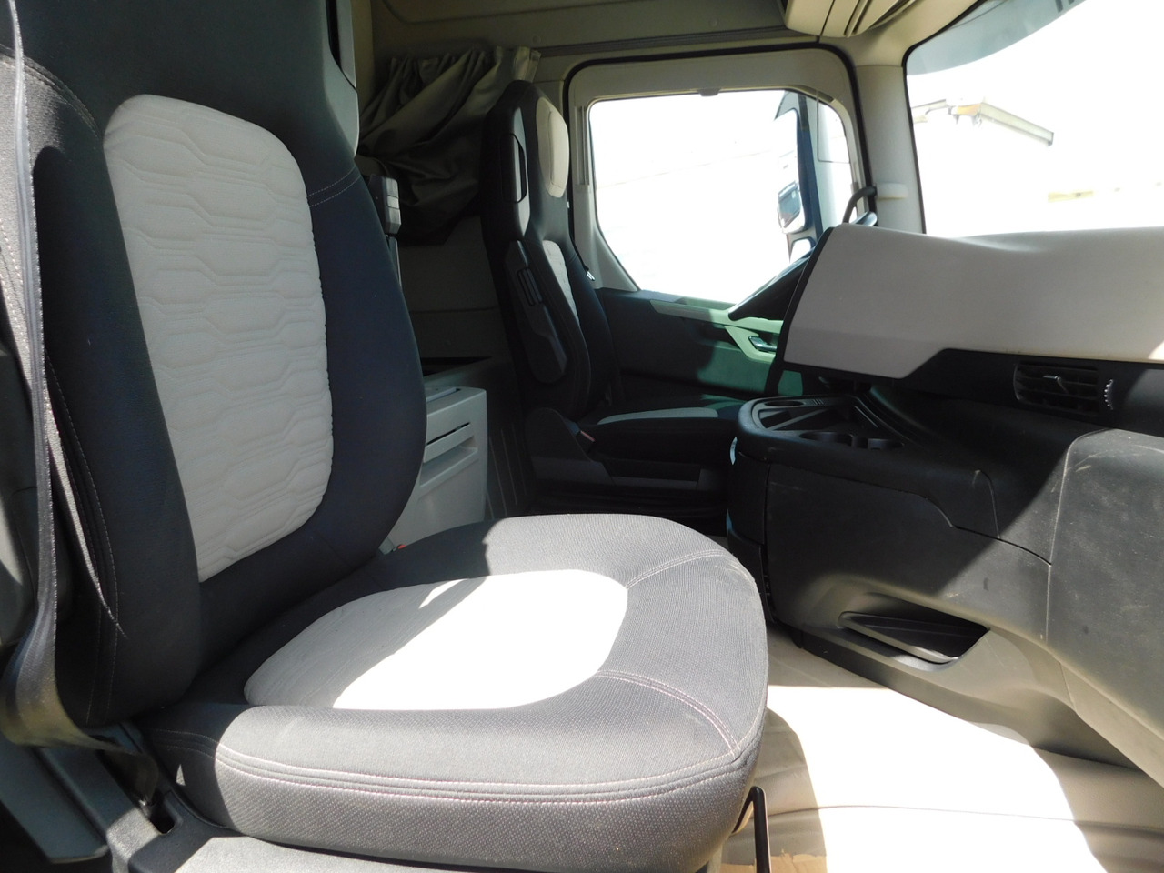 Ford F max chk1 - Tegljač: slika 5 Ford F max chk1 - Tegljač: slika 5